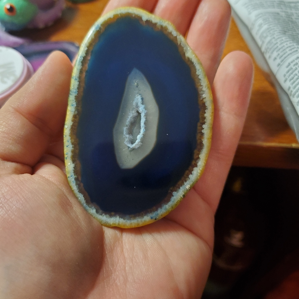 Dark Blue Sliced Agate Phone Grip
